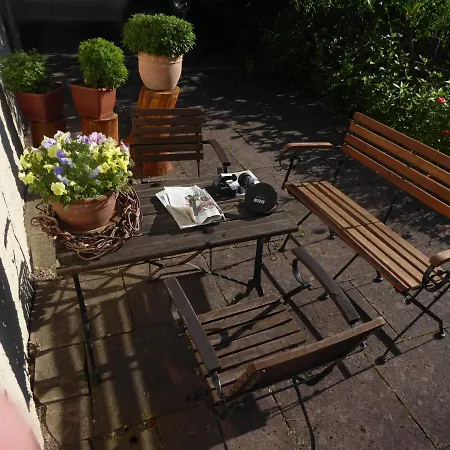 Mini-1-raum-apartment Mit Eigenem Eingang 巴特多布兰