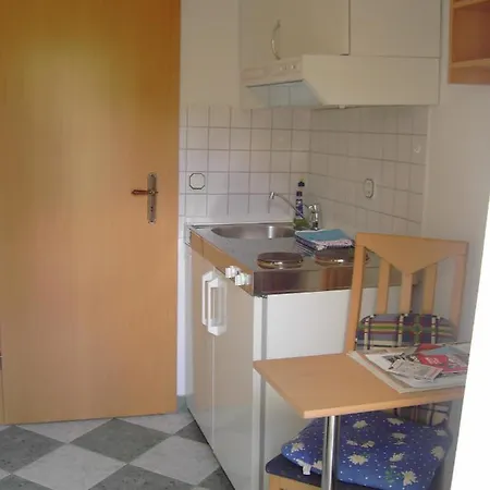 Mini-1-raum-apartment Mit Eigenem Eingang