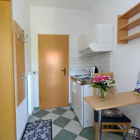 Mini-1-raum-apartment Mit Eigenem Eingang