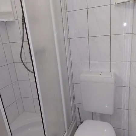 公寓 Mini-1-raum-apartment Mit Eigenem Eingang *