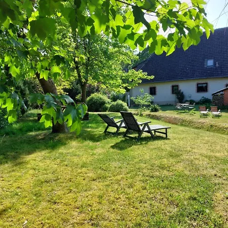 Mini-1-raum-apartment Mit Eigenem Eingang 公寓 巴特多布兰